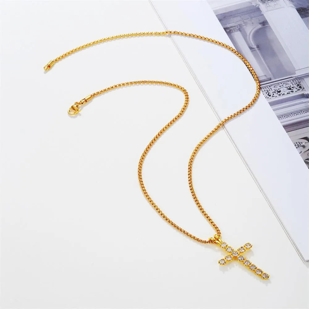 Elegant Luxurious Bridal Cross Copper Plating Inlay Zircon 18k Gold Plated Pendant Necklace