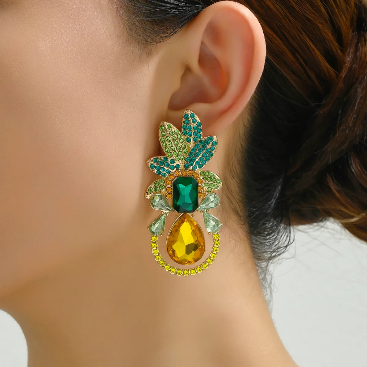 Elegant Luxurious Lady Leaf Alloy Inlay Artificial Gemstones Women's Earrings