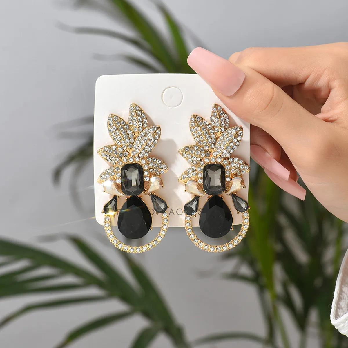 Elegant Luxurious Lady Leaf Alloy Inlay Artificial Gemstones Women's Earrings