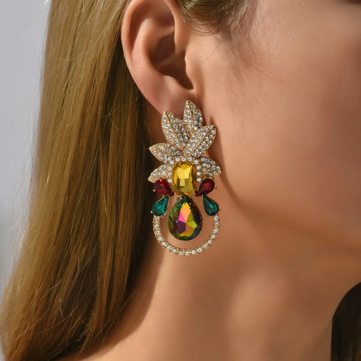 Elegant Luxurious Lady Leaf Alloy Inlay Artificial Gemstones Women's Earrings