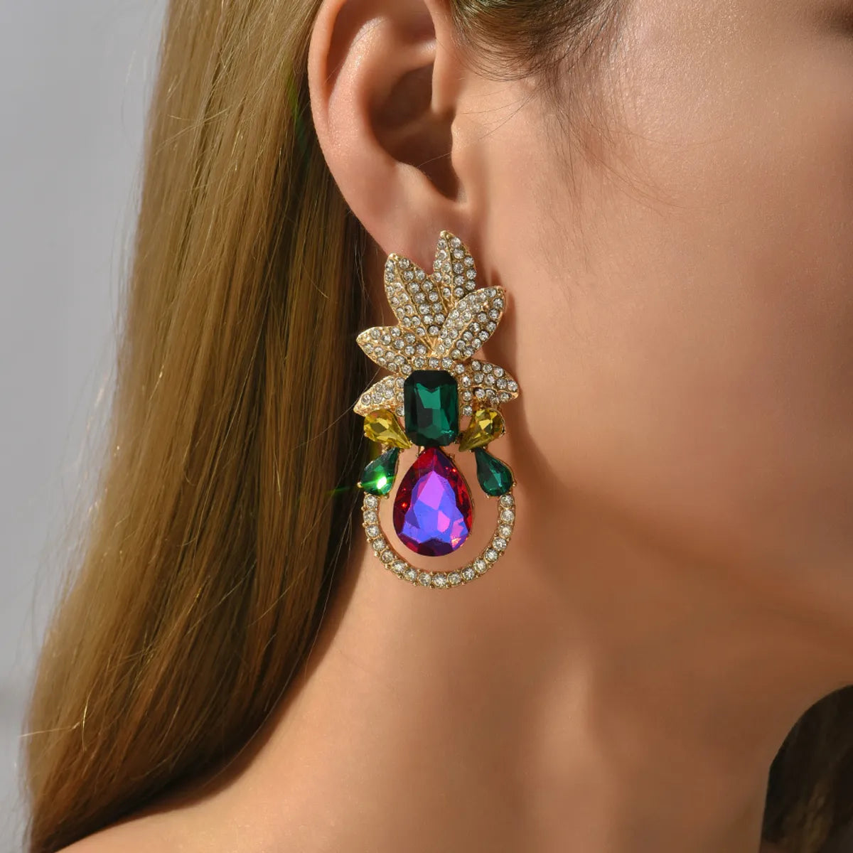 Elegant Luxurious Lady Leaf Alloy Inlay Artificial Gemstones Women's Earrings