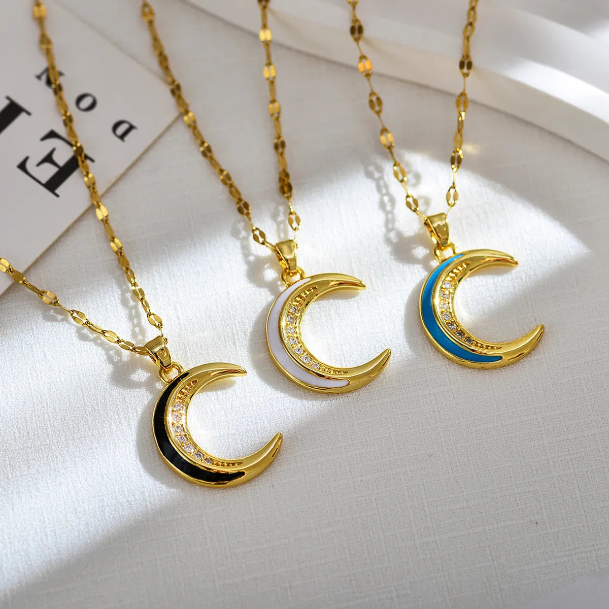 Elegant Luxurious Moon Titanium Steel Copper Enamel Plating Inlay Zircon 18k Gold Plated Pendant Necklace