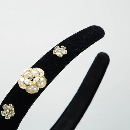 Elegant Luxurious Petal Flannel Inlay Artificial Pearls Rhinestones Hair Band