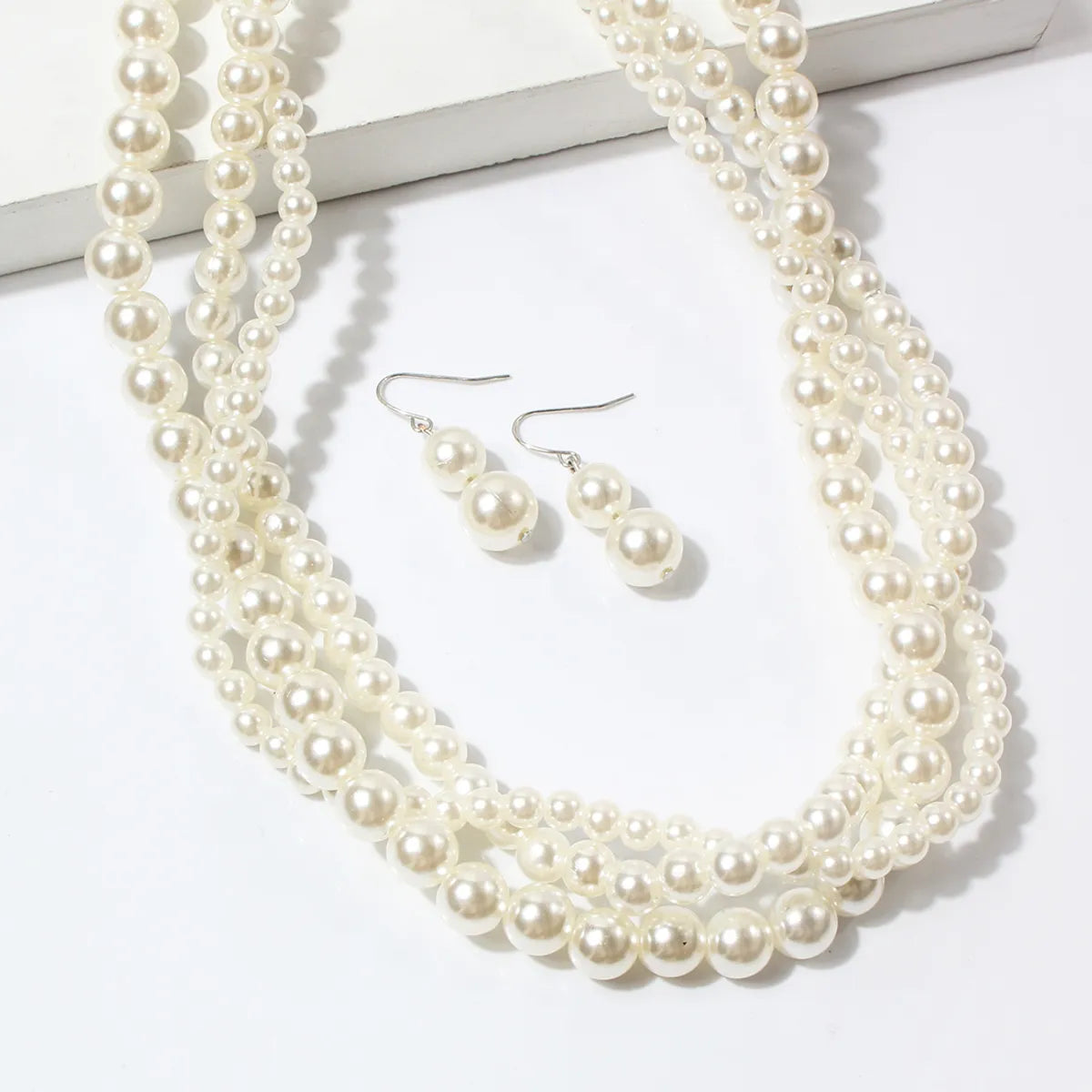 Elegant Luxurious Solid Color Imitation Pearl Beaded Women'S Earrings Necklace