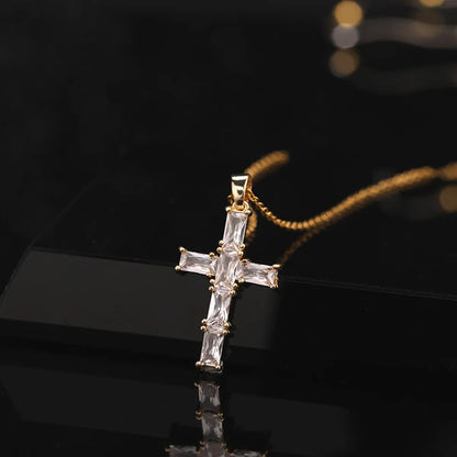 Elegant Modern Style Cross Copper Zircon Pendant Necklace In Bulk