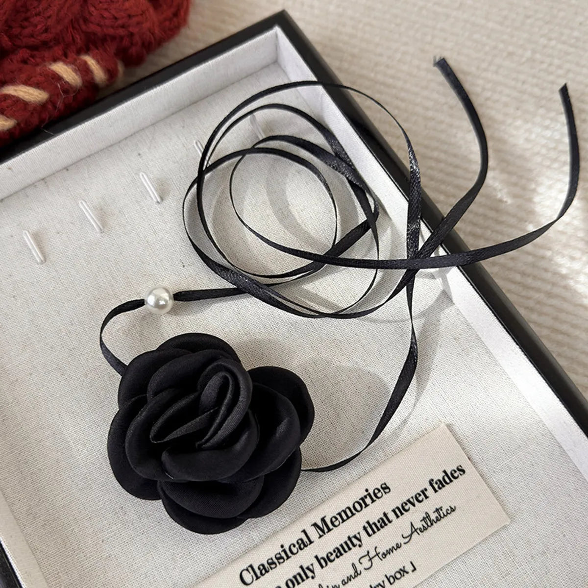 Elegant Modern Style Flower Cloth Halloween Christmas Valentine's Day Women's Necklace