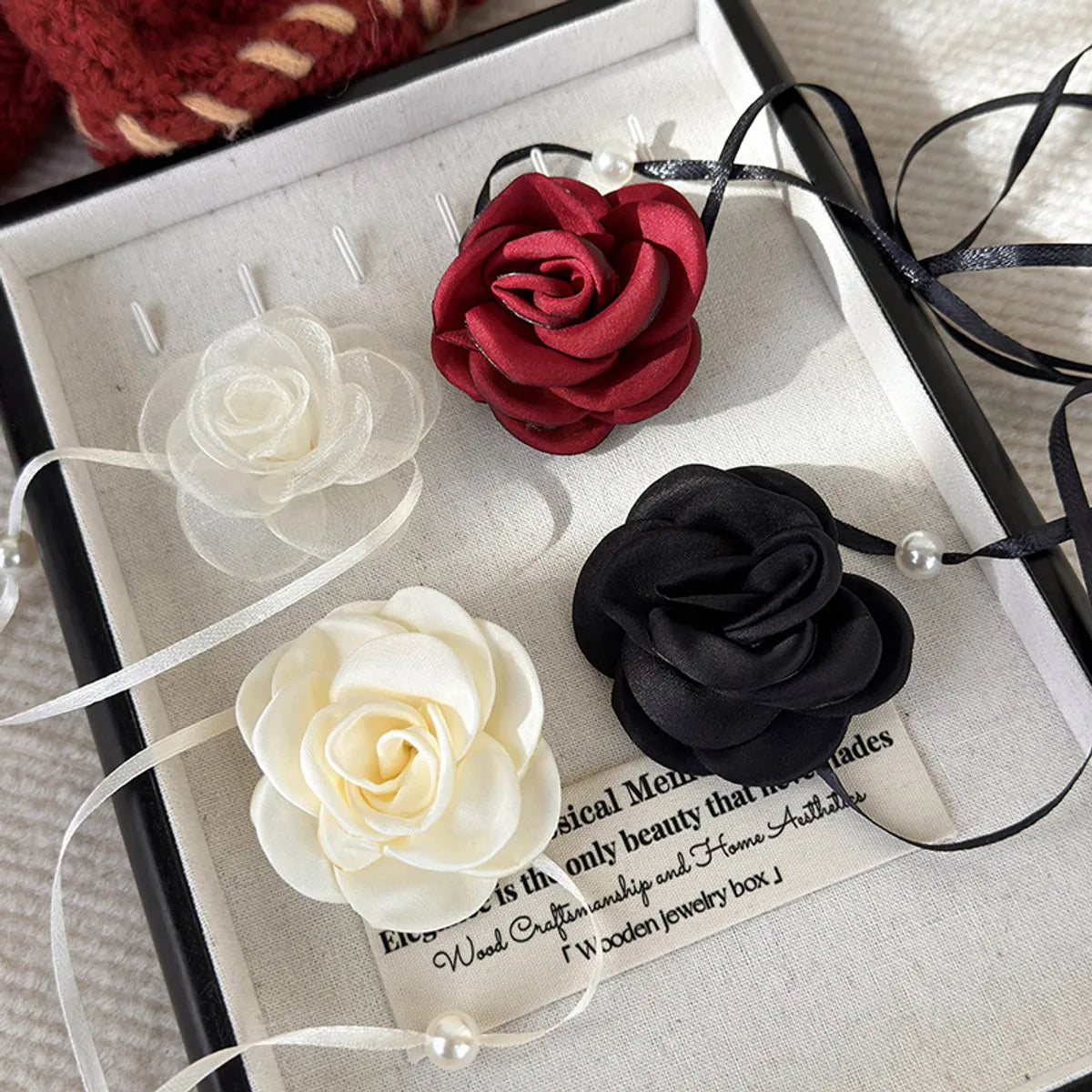 Elegant Modern Style Flower Cloth Halloween Christmas Valentine's Day Women's Necklace