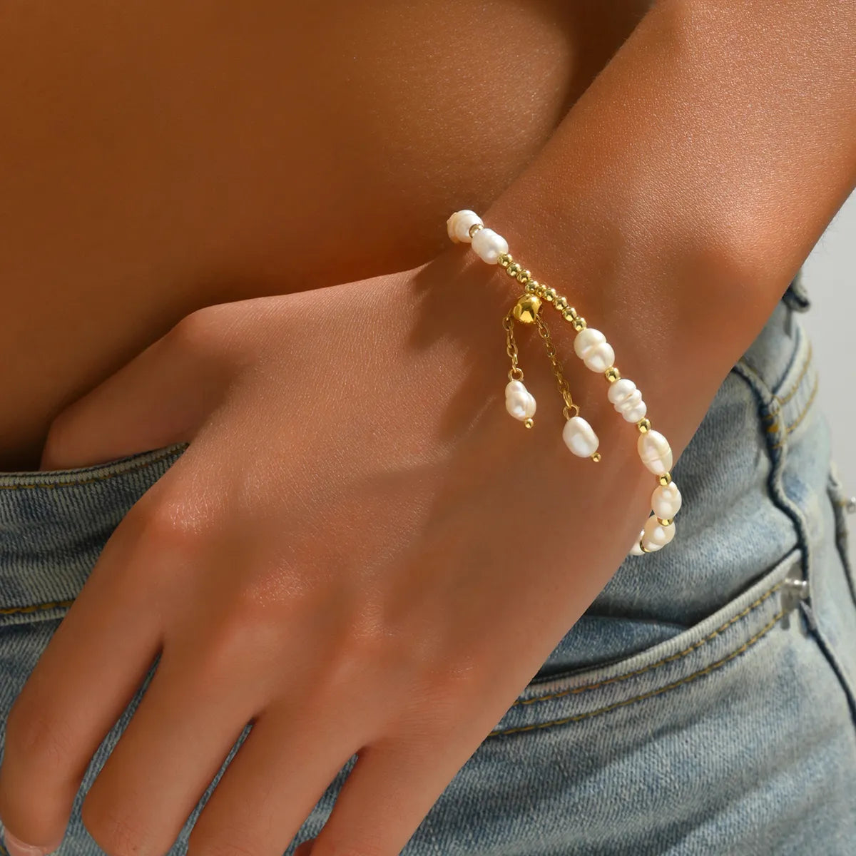 Elegant Modern Style Irregular Stainless Steel Freshwater Pearl Beaded Plating 18k Gold Plated Bracelets