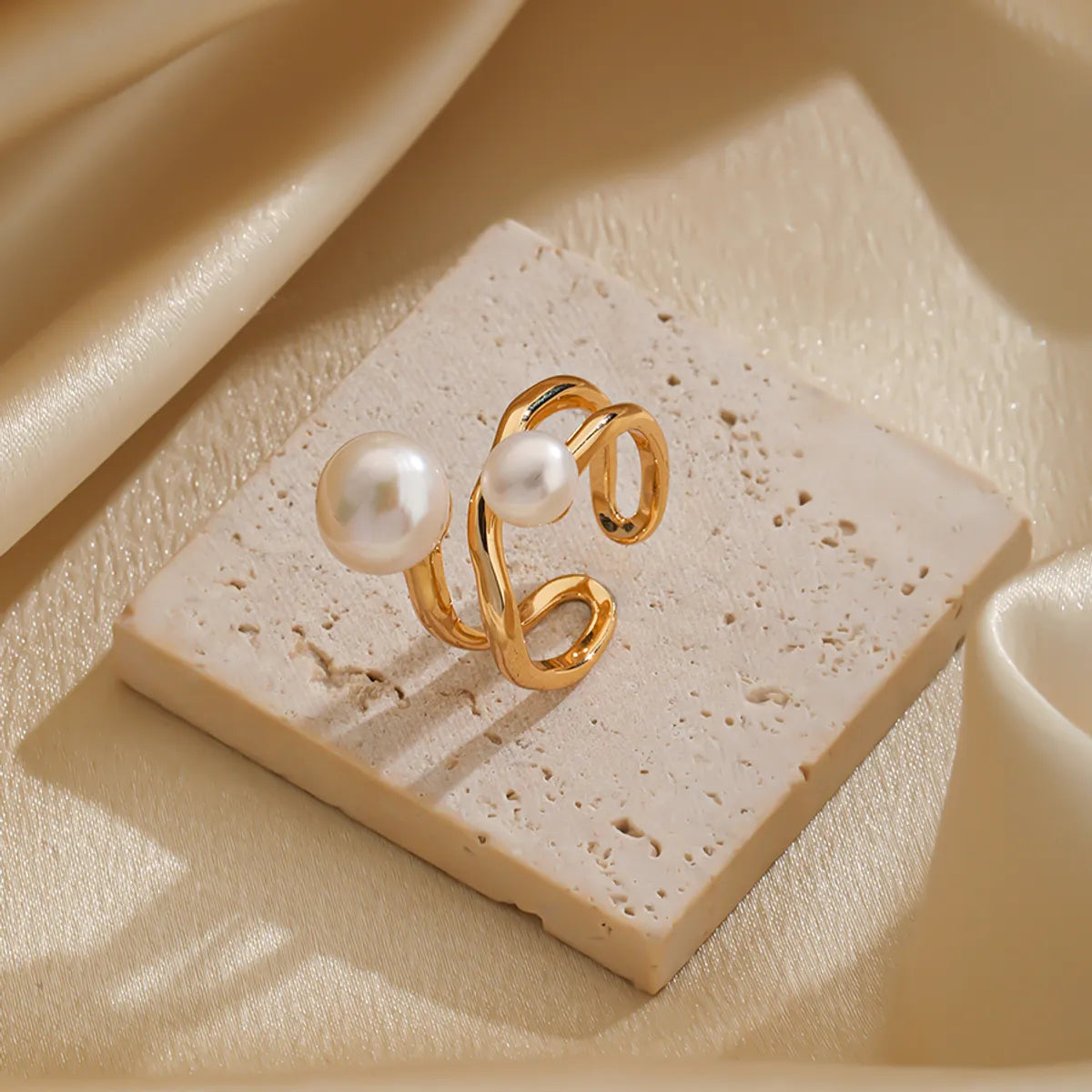 Elegant Original Design Korean Style Round Copper Inlay Freshwater Pearl 18k Gold Plated Open Rings