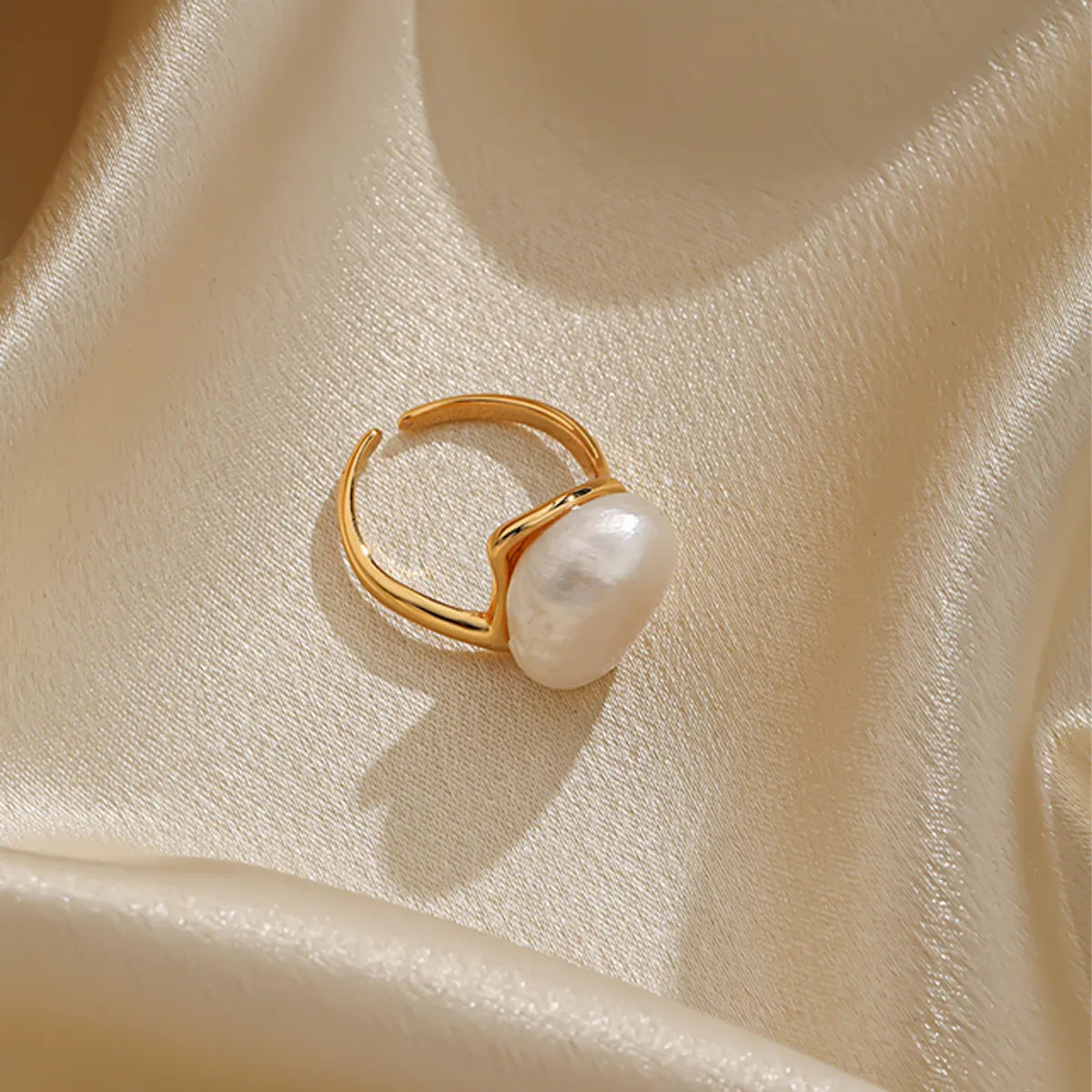 Elegant Original Design Korean Style Round Copper Inlay Freshwater Pearl 18k Gold Plated Open Rings