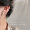 Elegant Pearl Flower Earrings For Women Alloy Floral Earrings With Silver Needle Simple High End Style