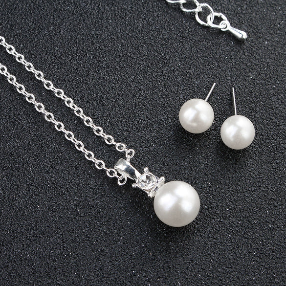 Elegant Pearl Necklace And Earrings Set For Women With Electroplated Geometric O Shape Pendant And Snake Bone Chain