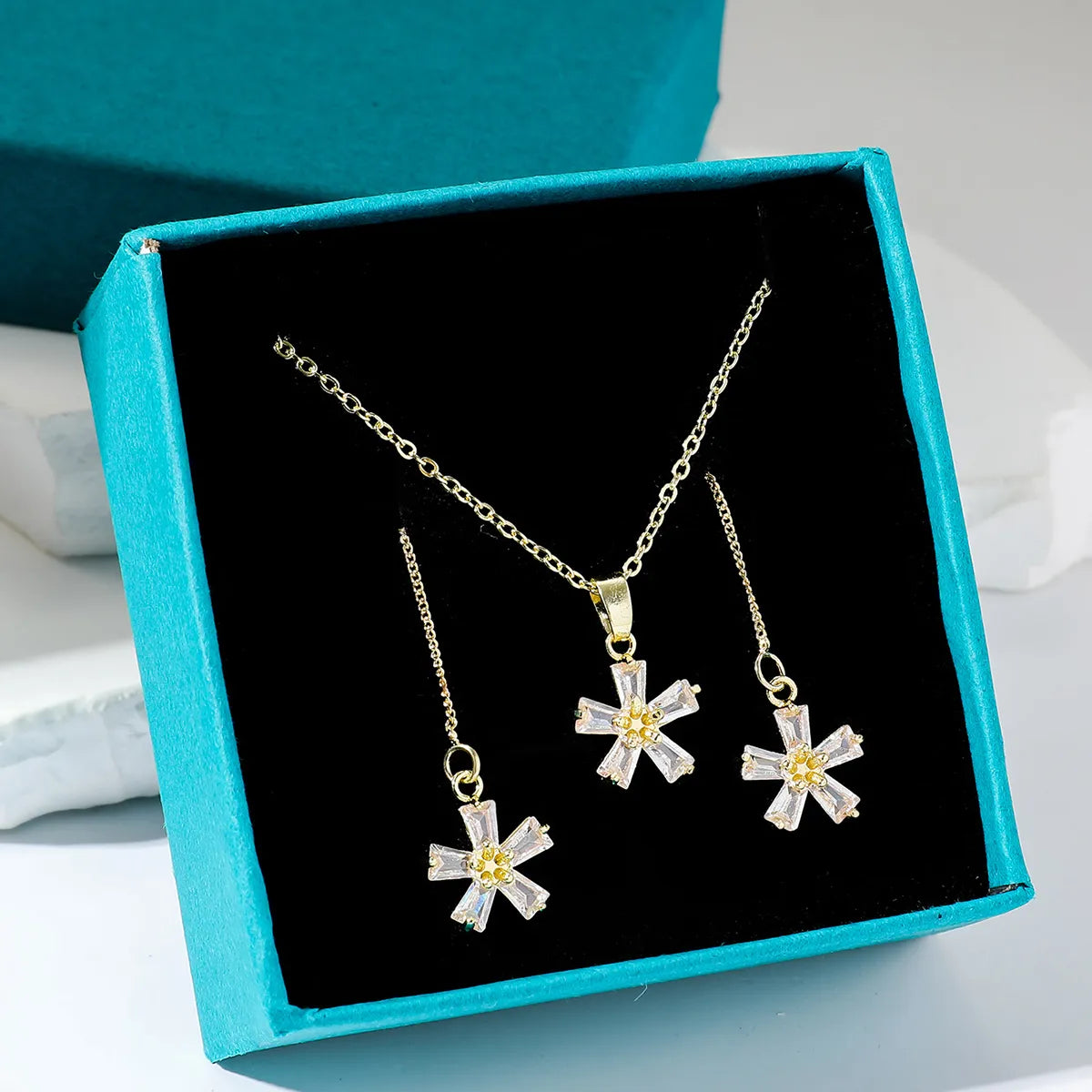 Elegant Petal Copper Plating Inlay Zircon Gold Plated Earrings Necklace