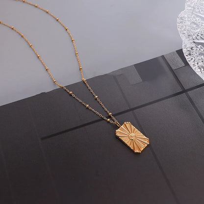 Elegant Queen Simple Style Rectangle Stainless Steel Plating 18k Gold Plated Pendant Necklace