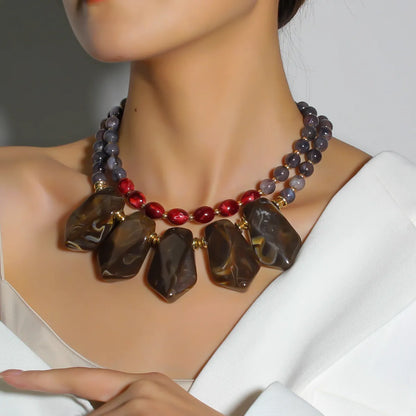 Elegant Retro Color Block Plastic Resin Women's Necklace