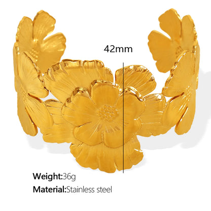 Elegant Retro Flower 304 Stainless Steel 18K Gold Plated Bangle In Bulk