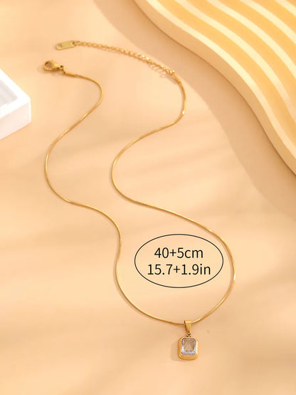 Elegant Retro Round Square Titanium Steel Plating Inlay Zircon Gold Plated Pendant Necklace