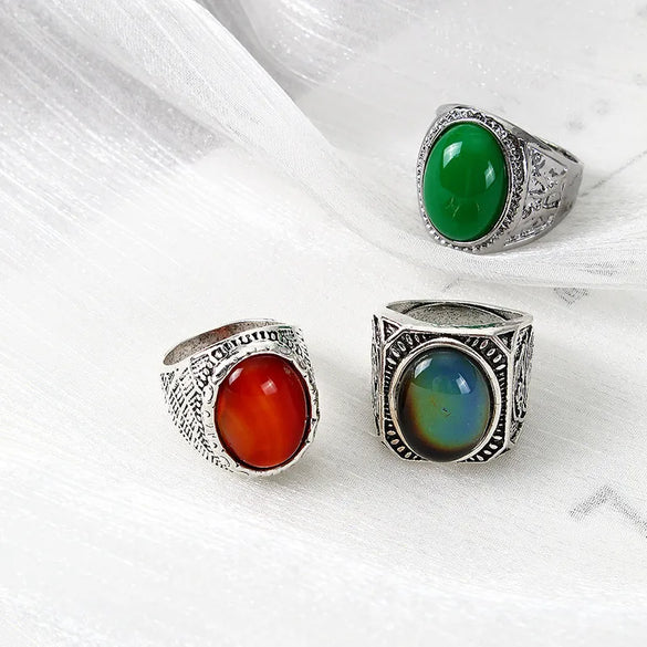 Elegant Retro Streetwear Geometric Alloy Carving Women'S Rings