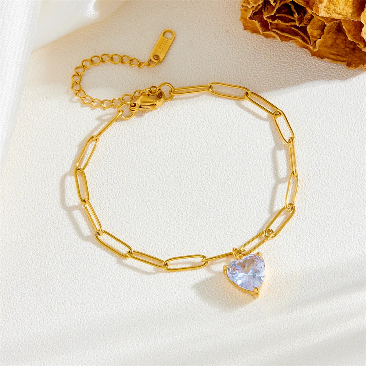 Elegant Romantic Heart Shape Titanium Steel Plating Inlay Rhinestones 18k Gold Plated Bracelets