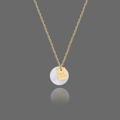 Wholesale Jewelry Elegant Round Letter 304 Stainless Steel Shell 18K Gold Plated Necklace