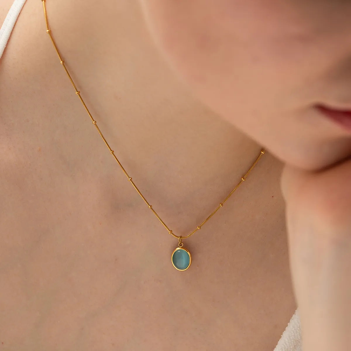 Elegant Round Stainless Steel Inlay Opal 18k Gold Plated Pendant Necklace