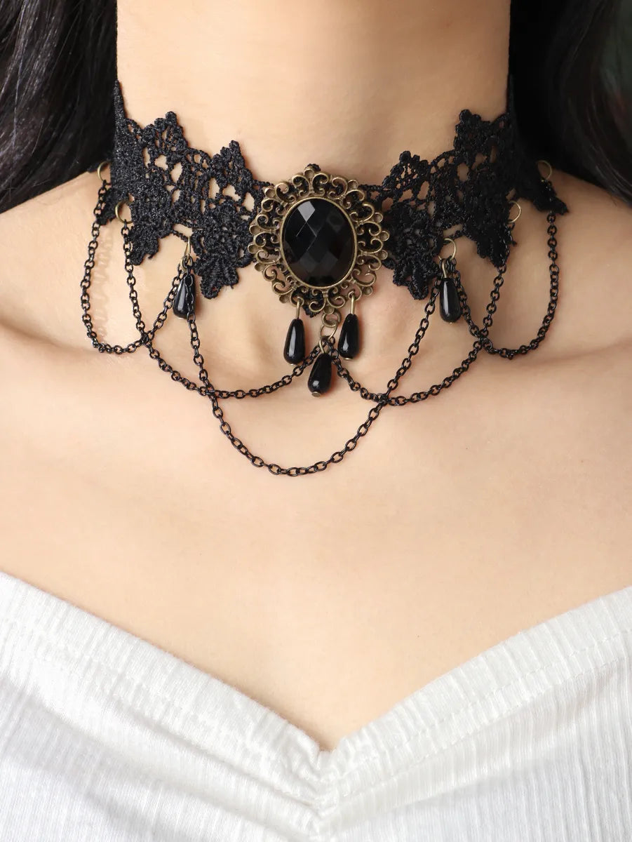 Elegant Sexy Geometric Alloy Lace Women's Choker