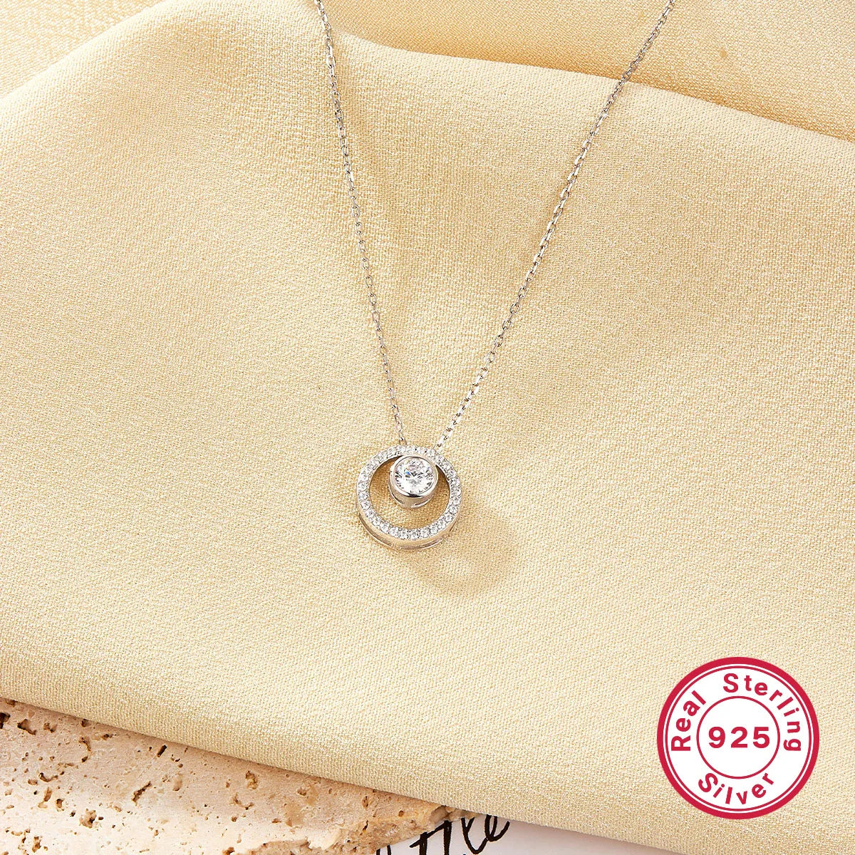 Elegant Shiny Korean Style Round Sterling Silver Plating Inlay Zircon White Gold Plated Pendant Necklace