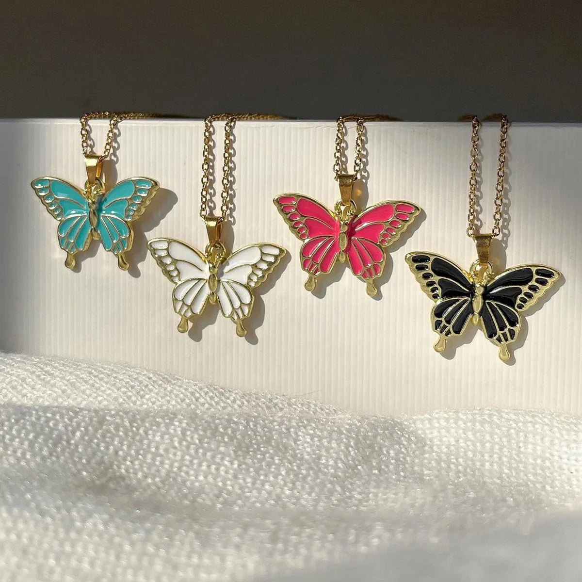 Elegant Simple Style Butterfly Alloy Wholesale Pendant Necklace