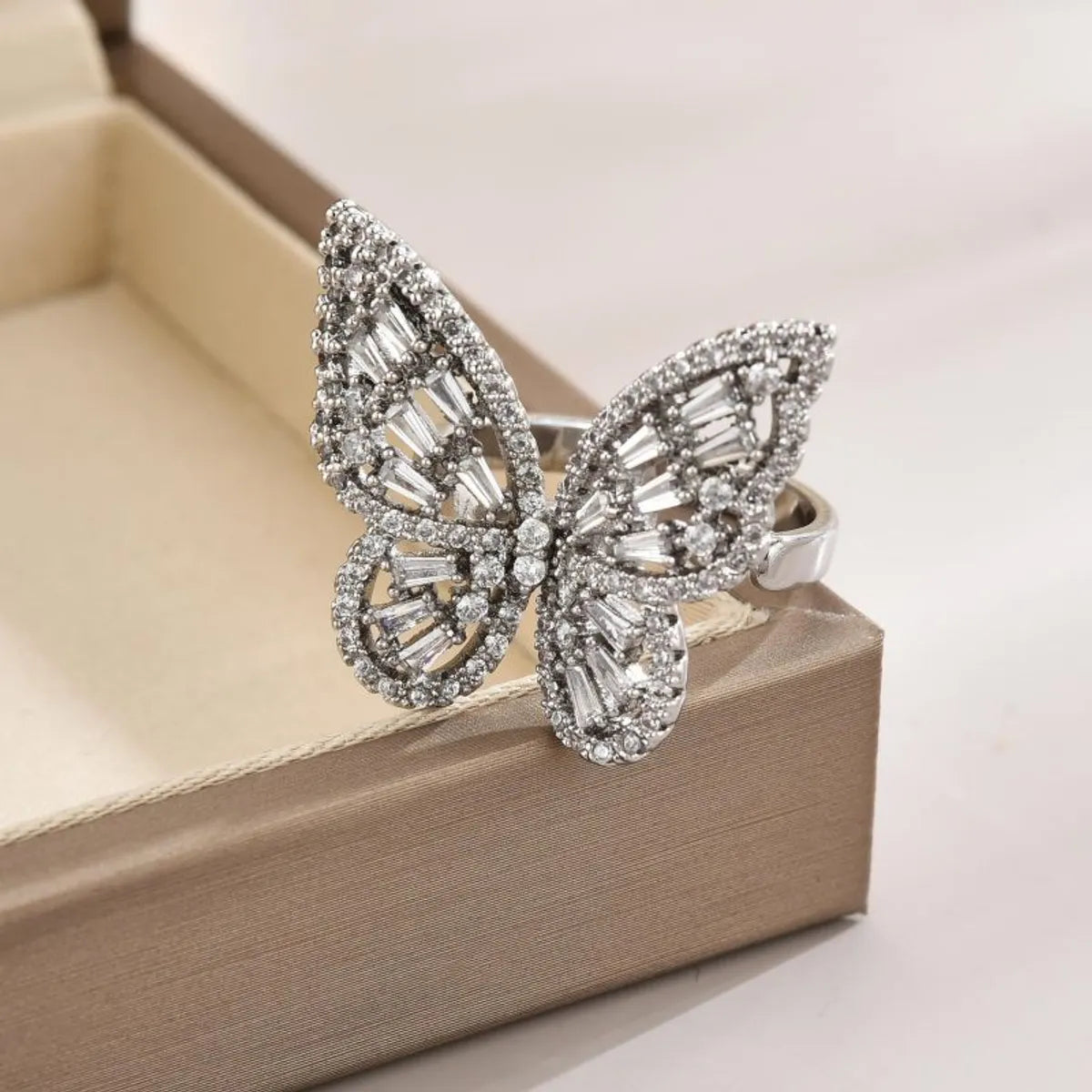 Elegant Simple Style Butterfly Copper Plating Inlay Zircon White Gold Plated Open Rings