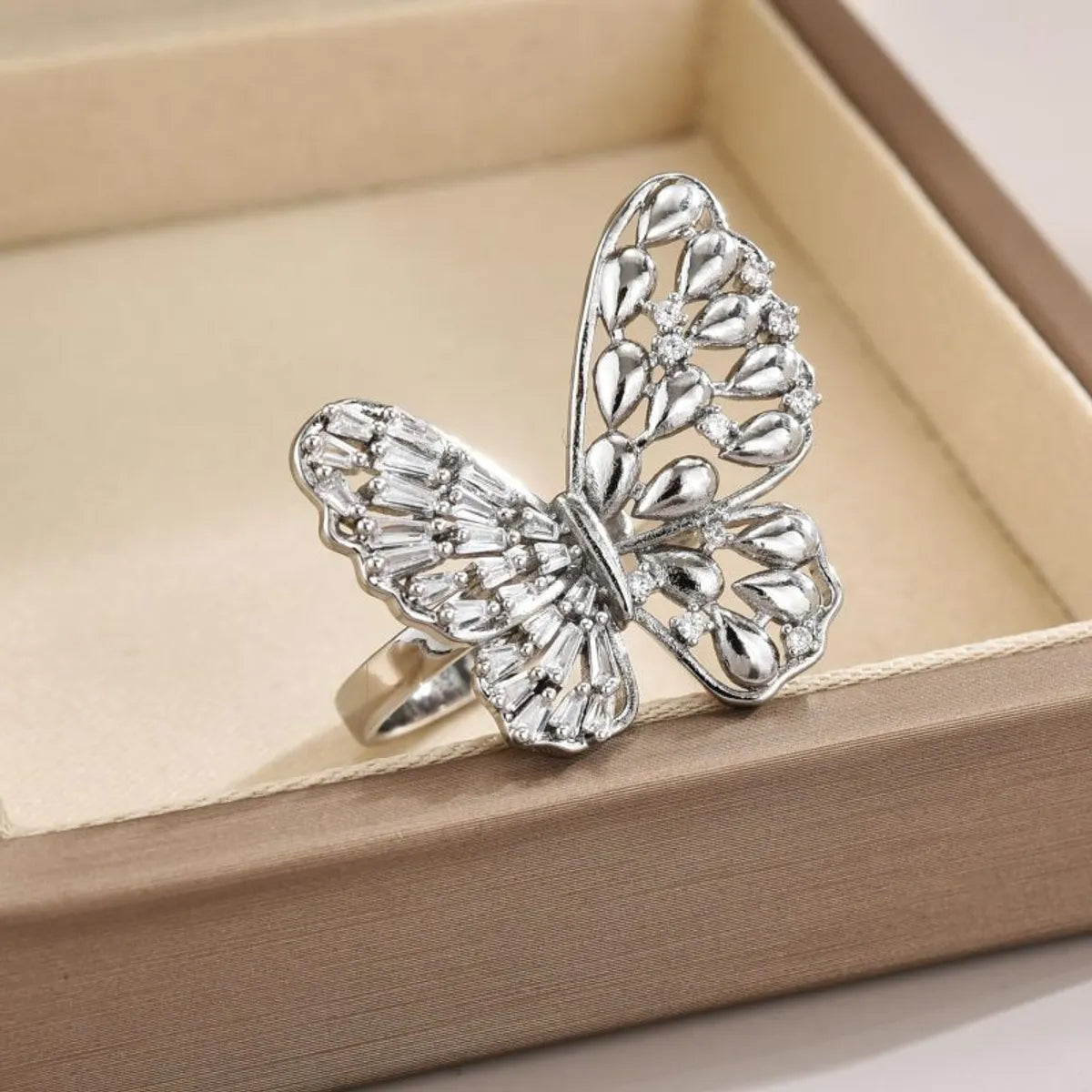 Elegant Simple Style Butterfly Copper Plating Inlay Zircon White Gold Plated Open Rings