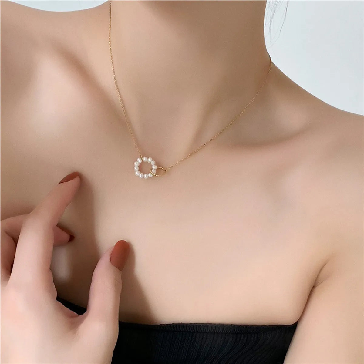 Wholesale Jewelry Elegant Simple Style Circle 304 Stainless Steel 18K Gold Plated Pearl Plating Necklace