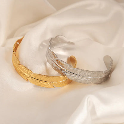 Wholesale Jewelry Elegant Simple Style Feather Titanium Steel 18K Gold Plated Plating Rings Bracelets