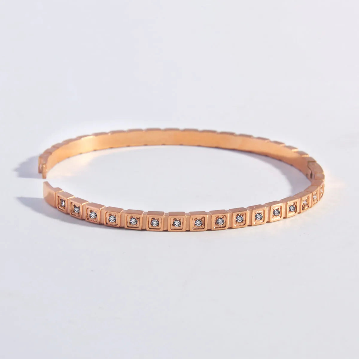 Elegant Simple Style Geometric 304 Stainless Steel 18K Gold Plated White Gold Plated Gold Plated Zircon Bangle In Bulk