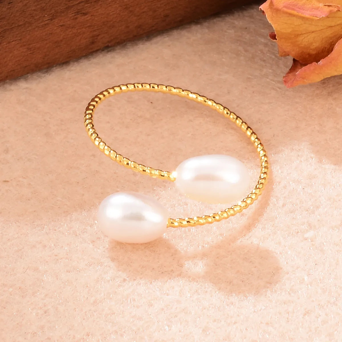 Elegant Simple Style Geometric Copper Plating Inlay Freshwater Pearl 18k Gold Plated Open Rings