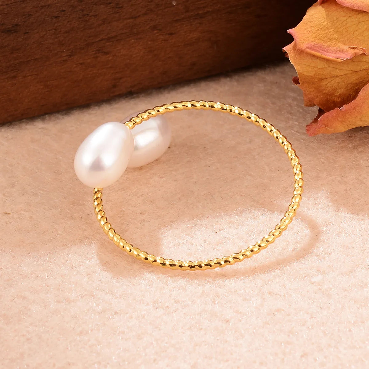 Elegant Simple Style Geometric Copper Plating Inlay Freshwater Pearl 18k Gold Plated Open Rings