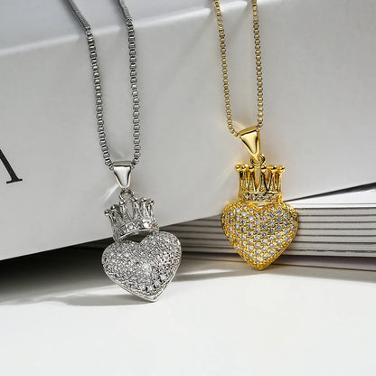 Elegant Simple Style Heart Shape Crown Copper 18k Gold Plated Zircon Pendant Necklace In Bulk