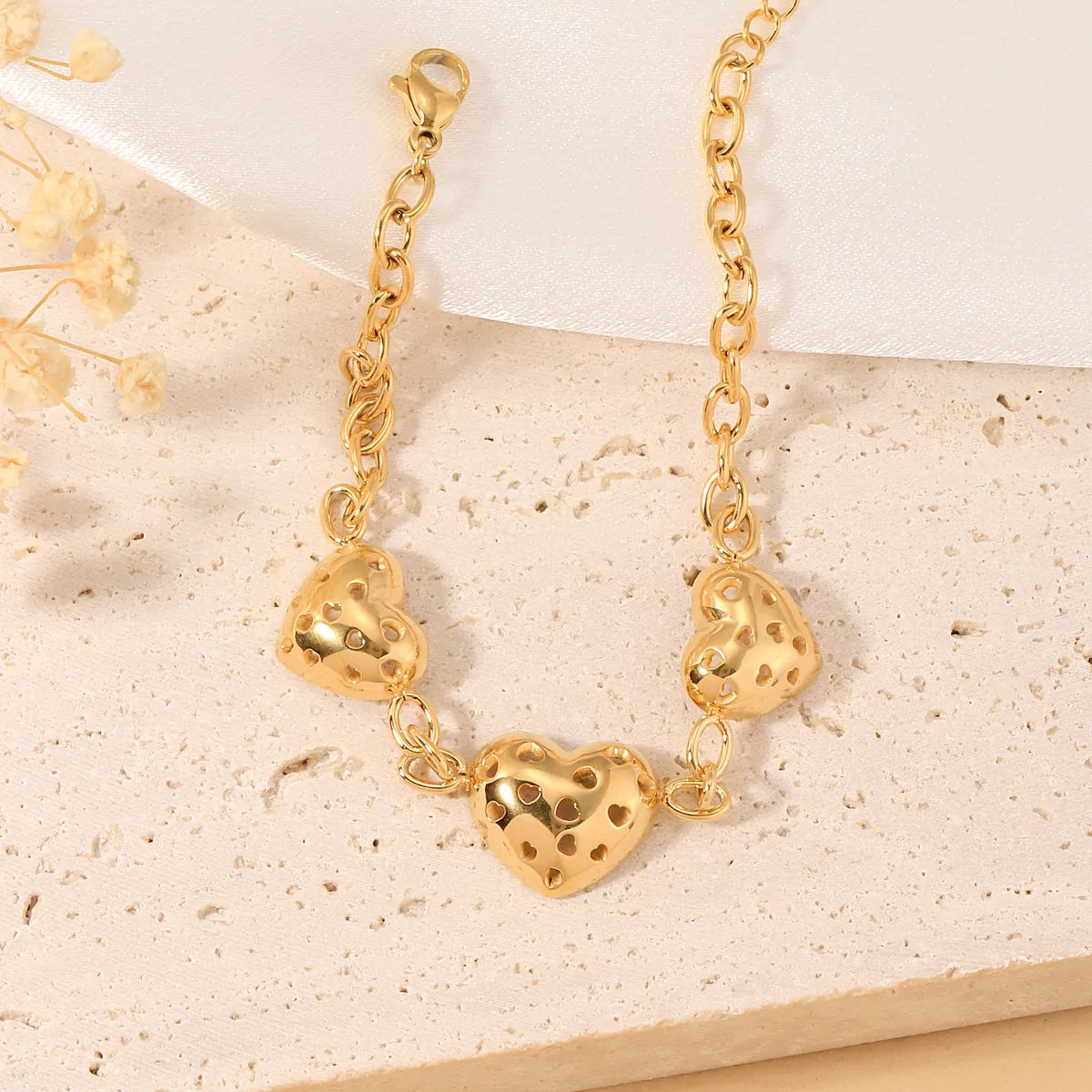 Elegant Simple Style Heart Shape 304 Stainless Steel 18K Gold Plated Bracelets In Bulk