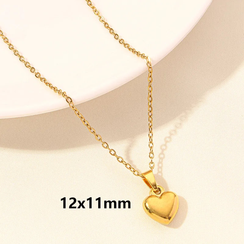 Wholesale Jewelry Elegant Simple Style Heart Shape 304 Stainless Steel 18K Gold Plated Plating Hollow Out Pendant Necklace