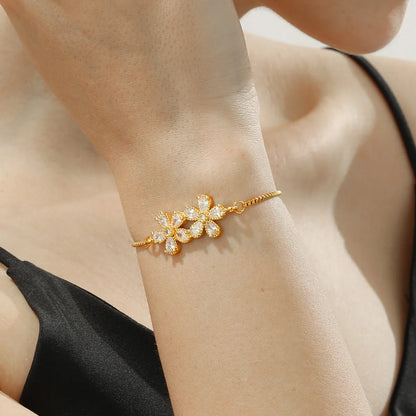 Elegant Simple Style Human Heart Shape Flower Copper Plating Inlay Zircon 18k Gold Plated Bracelets