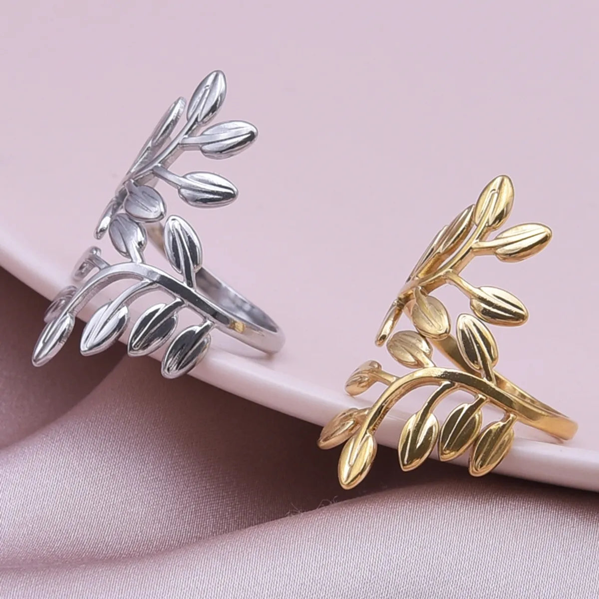 Elegant Simple Style Leaf Stainless Steel Plating 18k Gold Plated Open Rings