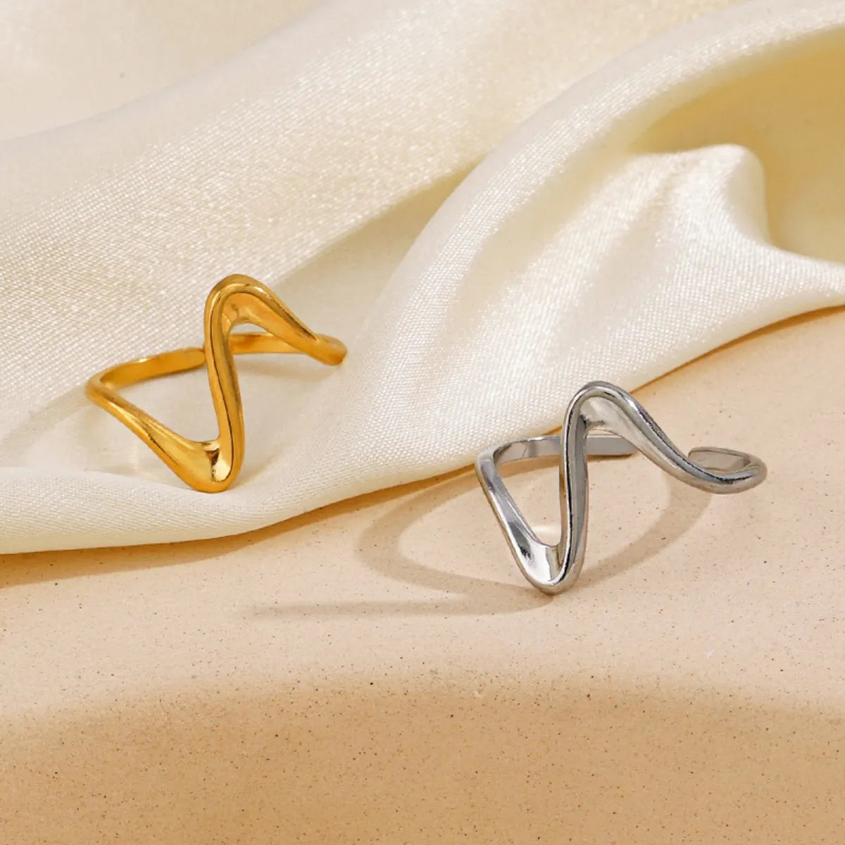 Wholesale Jewelry Elegant Simple Style Lines 304 Stainless Steel 304 Stainless Steel 18K Gold Plated Open Rings