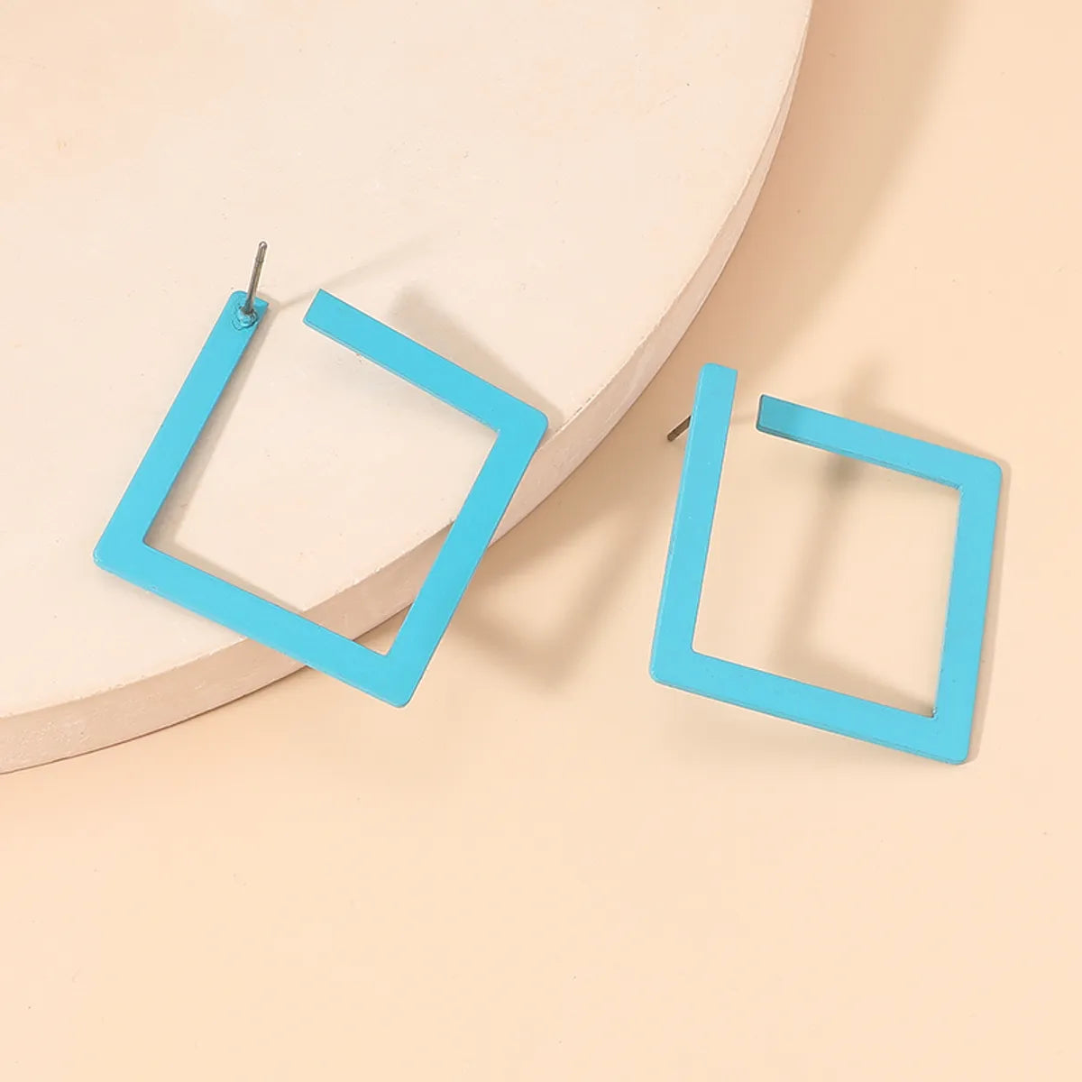 1 Pair Elegant Simple Style Rhombus Iron Ear Studs