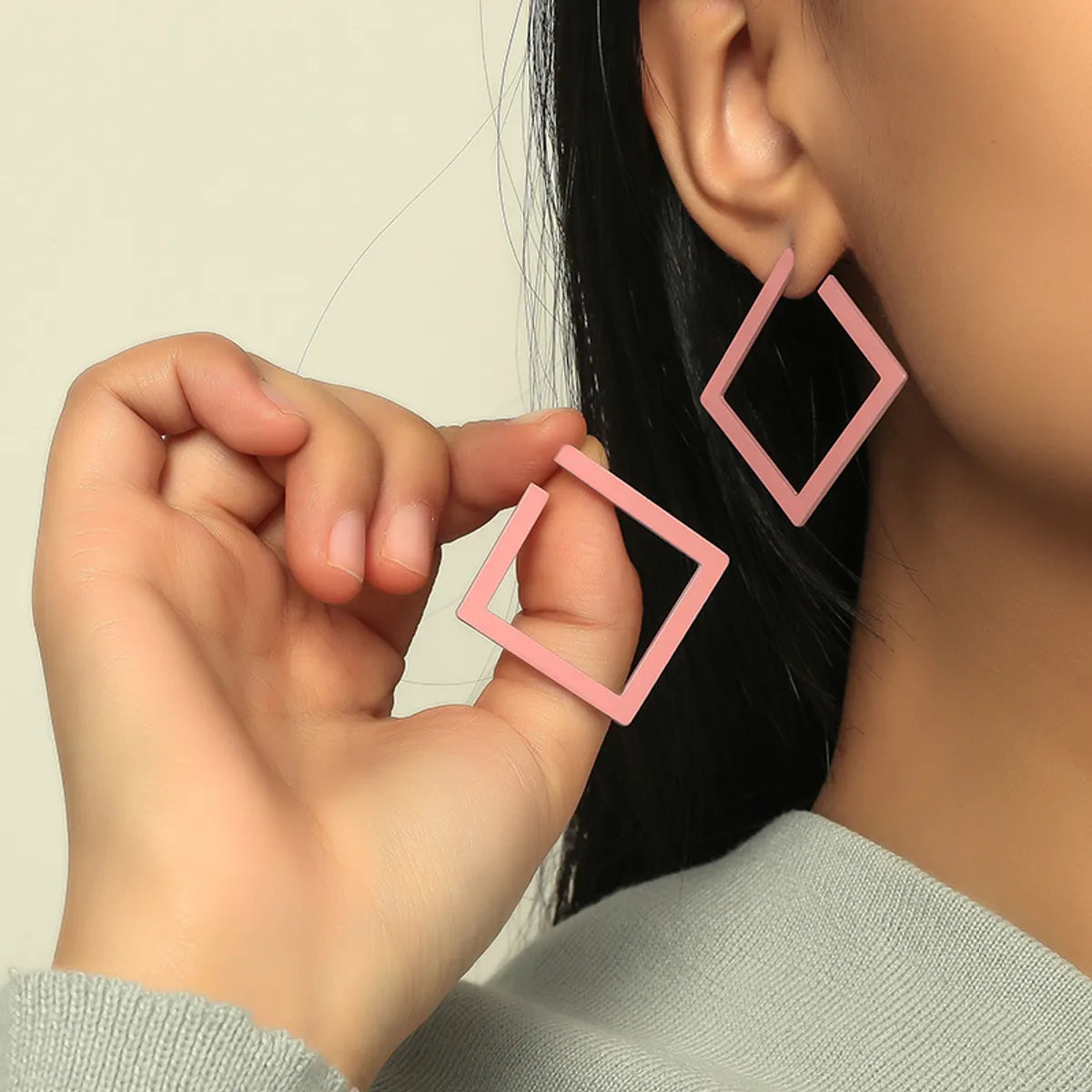 1 Pair Elegant Simple Style Rhombus Iron Ear Studs