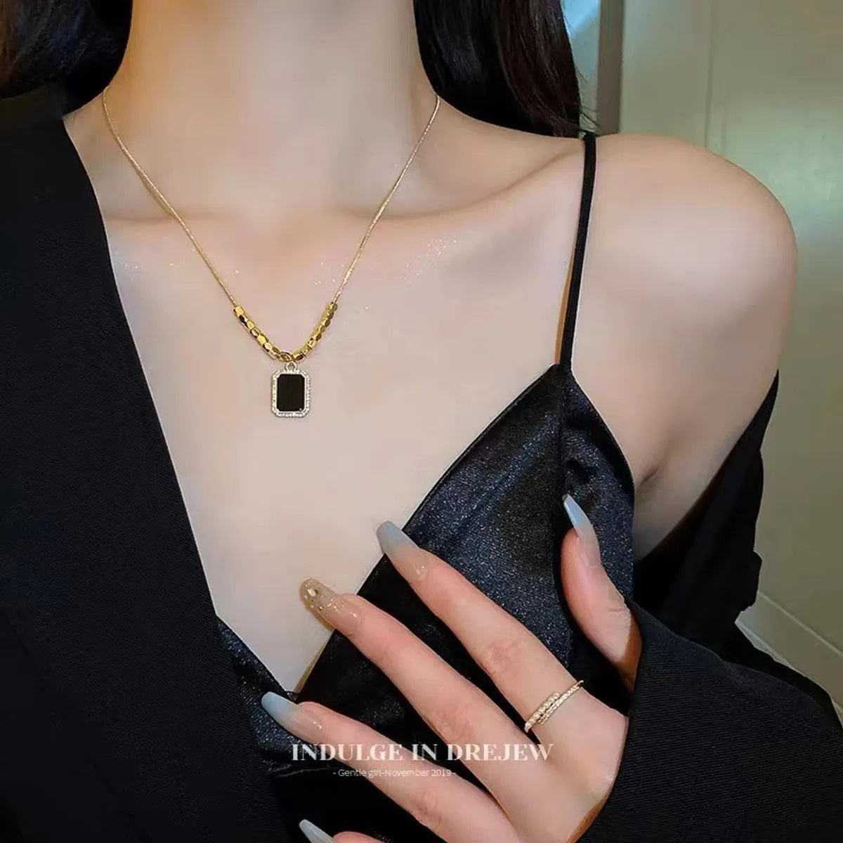 Elegant Simple Style Square Stainless Steel Titanium Steel Plating Pendant Necklace