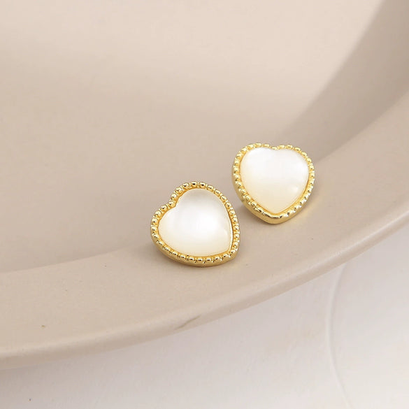 Elegant Simple White Heart Shaped Alloy Earrings With Gem Set Design Small Exquisite Fashion Earrings