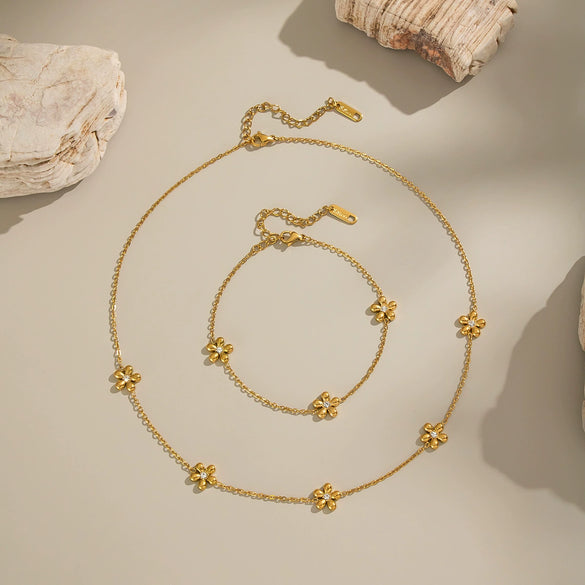 Elegant Small Flower Necklace Bracelet Set In Stainless Steel With Electroplating For Women