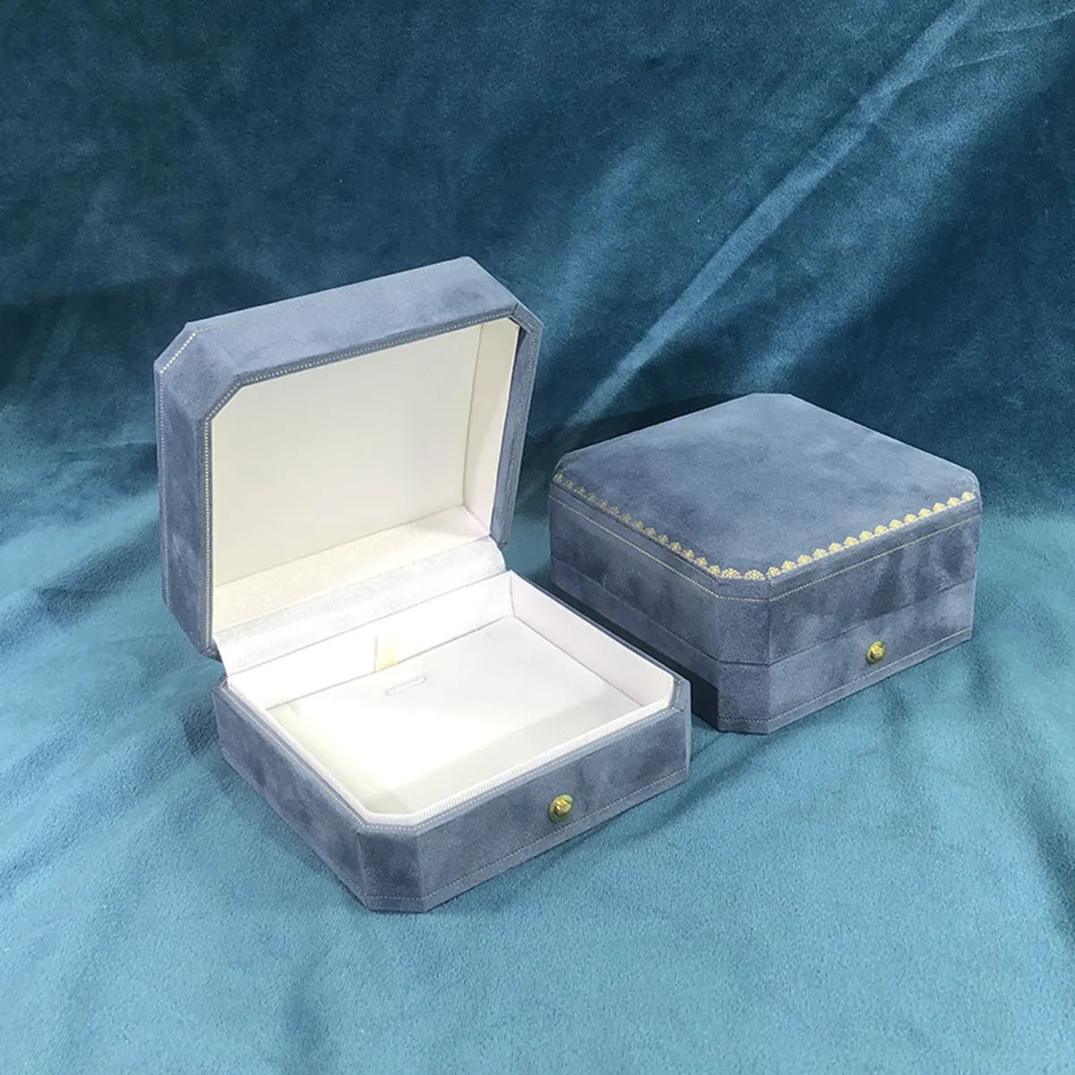 Elegant Solid Color Flannel Jewelry Boxes