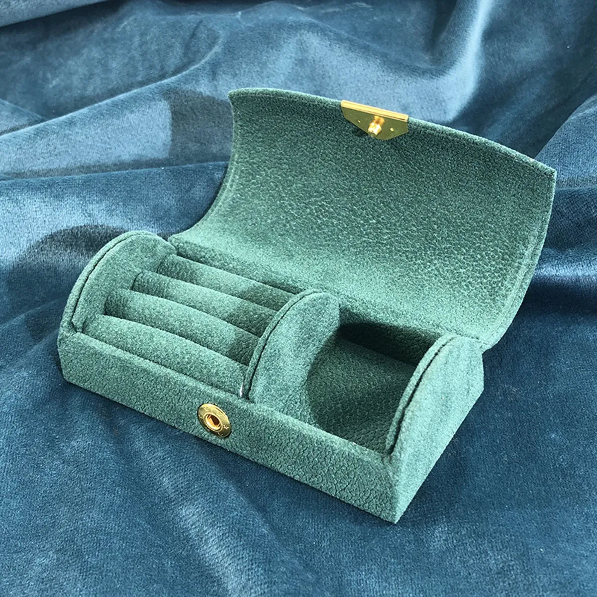 Elegant Solid Color Flannel Jewelry Boxes