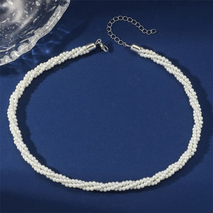 Elegant Solid Color Imitation Pearl Women's Necklace