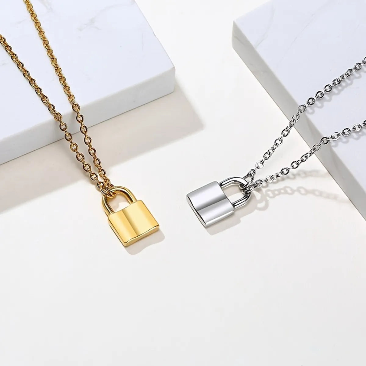 Elegant Solid Color Stainless Steel Plating 18k Gold Plated Pendant Necklace